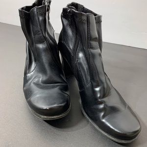 Etienne Aigner Dolly Black Ankle‎ Boots Size 7W